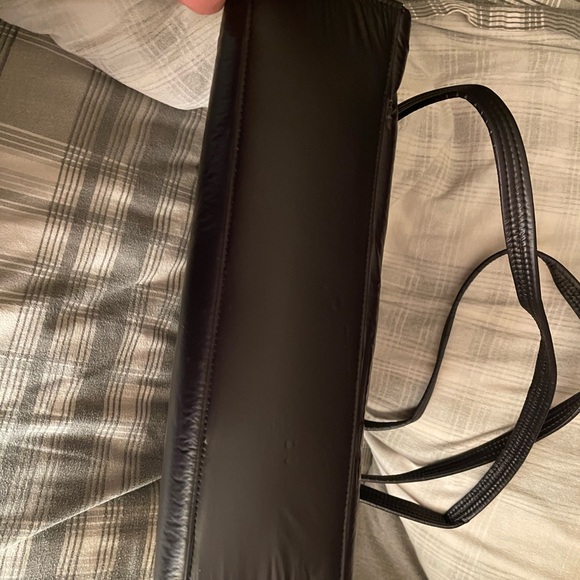 Gently used telfar bag - Picture 9 of 10